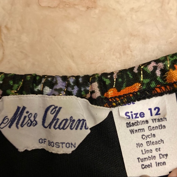 💜 Host Pick Vintage 70s Miss Charm Black and Floral Boho Top Medium/Large - Picture 8 of 11